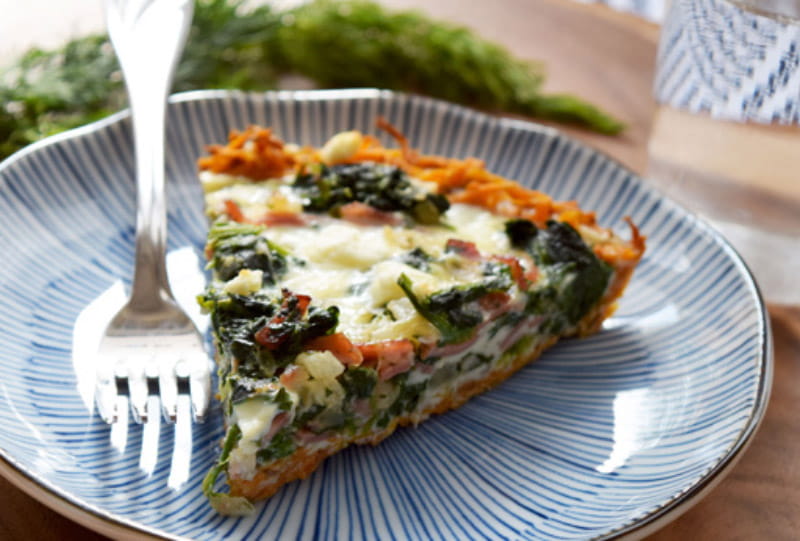 Turkey bacon and spinach quiche with sweet potato crust (American Heart Association)