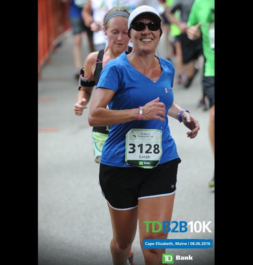 Sarah Belliveau runs in 10k race