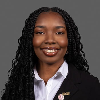 Headshot of Carmen Woods