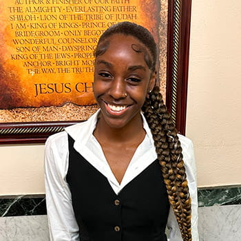 Headshot of Mashanti Saddler