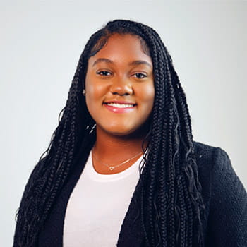 Headshot of Taya Davis