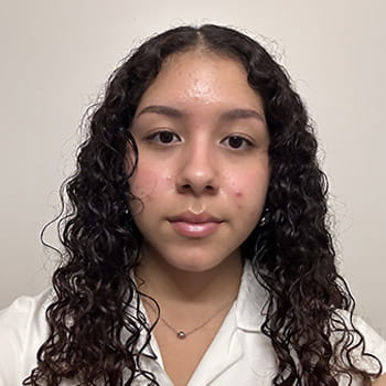 Headshot of Janae Chavez Oyola