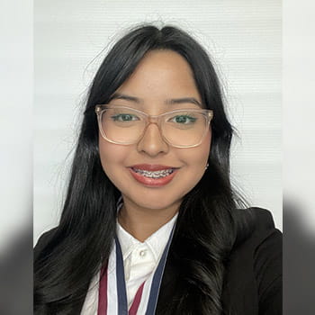 Headshot of Melanie Solano