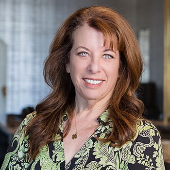 Professional head shot of Lisa Suennen