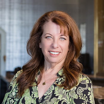 Professional head shot of Lisa Suennen