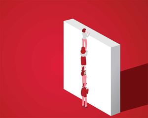 escalera humana para escalar una pared